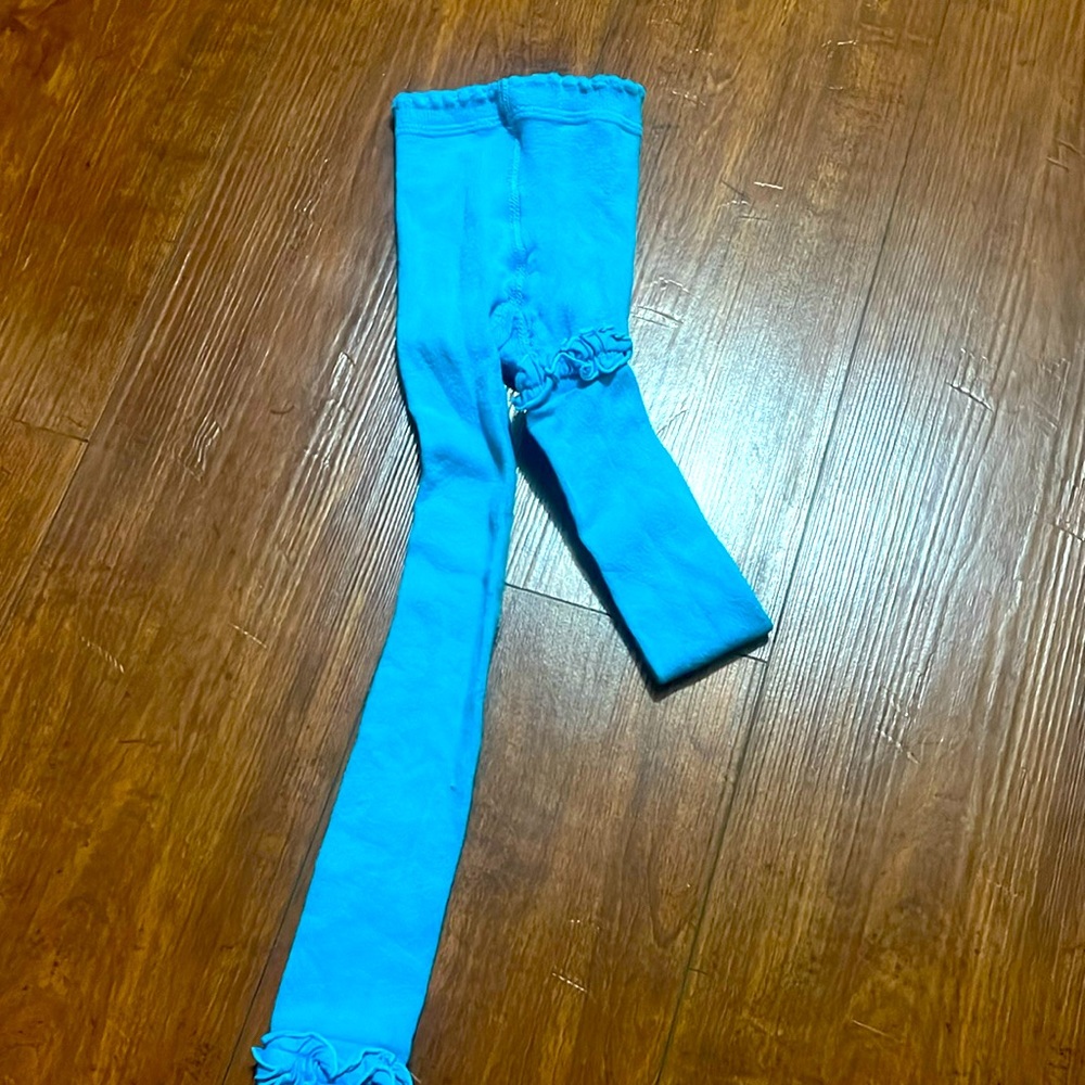 Ruffled leggings from Kelly’s kids